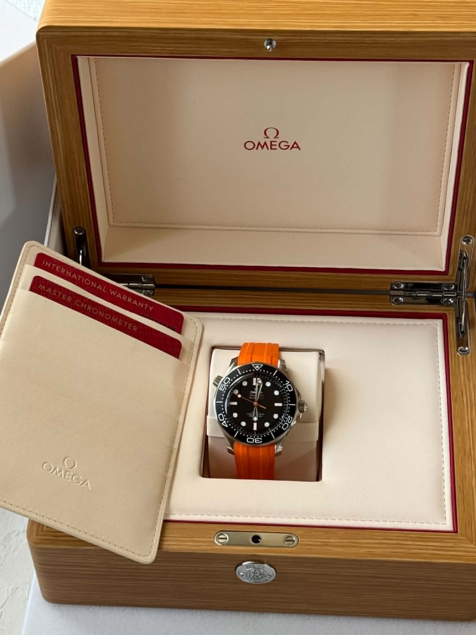 Omega Seamaster Professional Diver 300M 42mm Steel on Rubber Strap (Black Dial) (Copy) 
