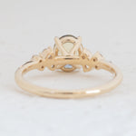 Autumn | Oval Bi-Color Sapphire 