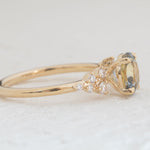 Autumn | Oval Bi-Color Sapphire 