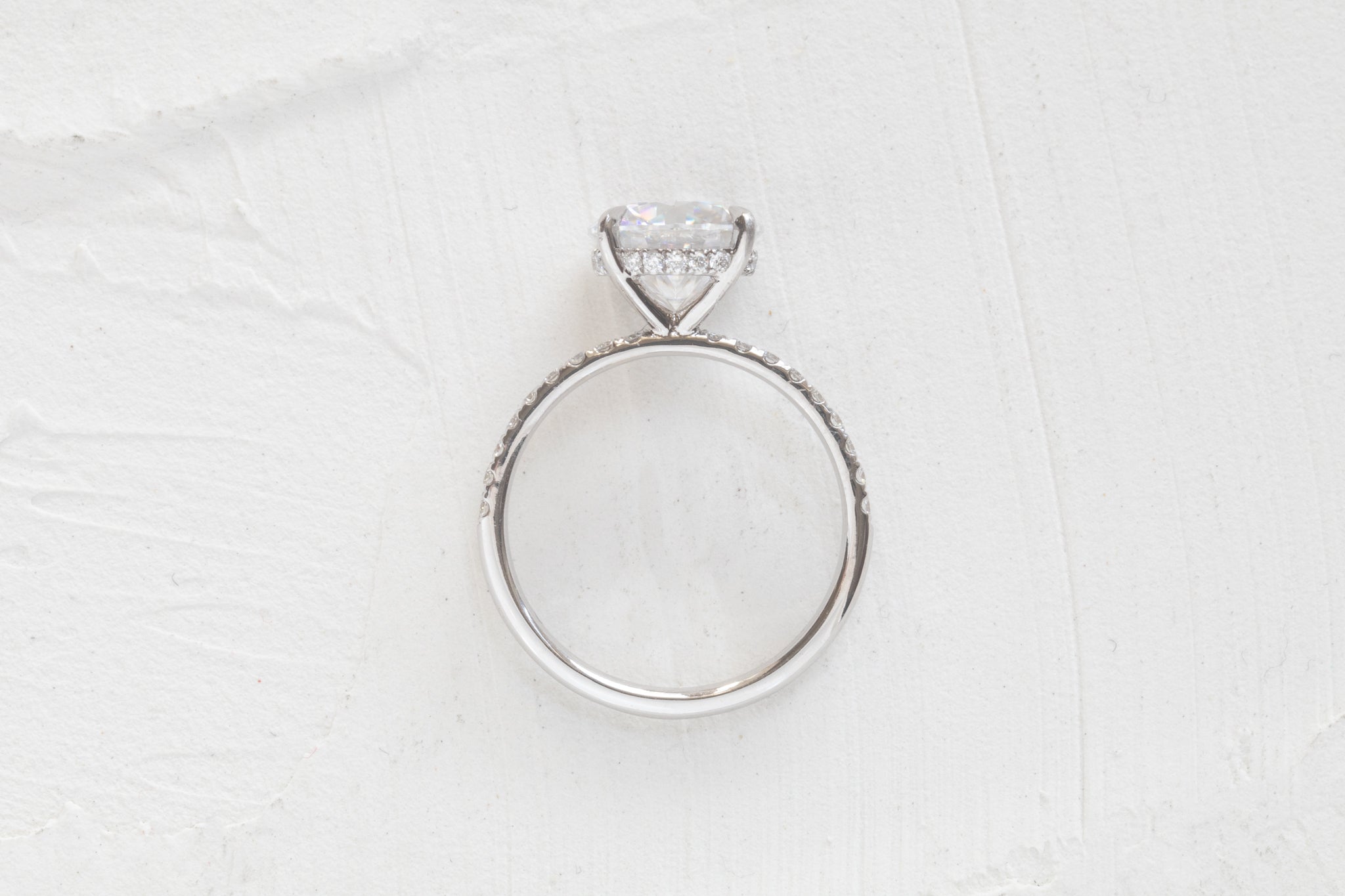 Belle | Round Moissanite 