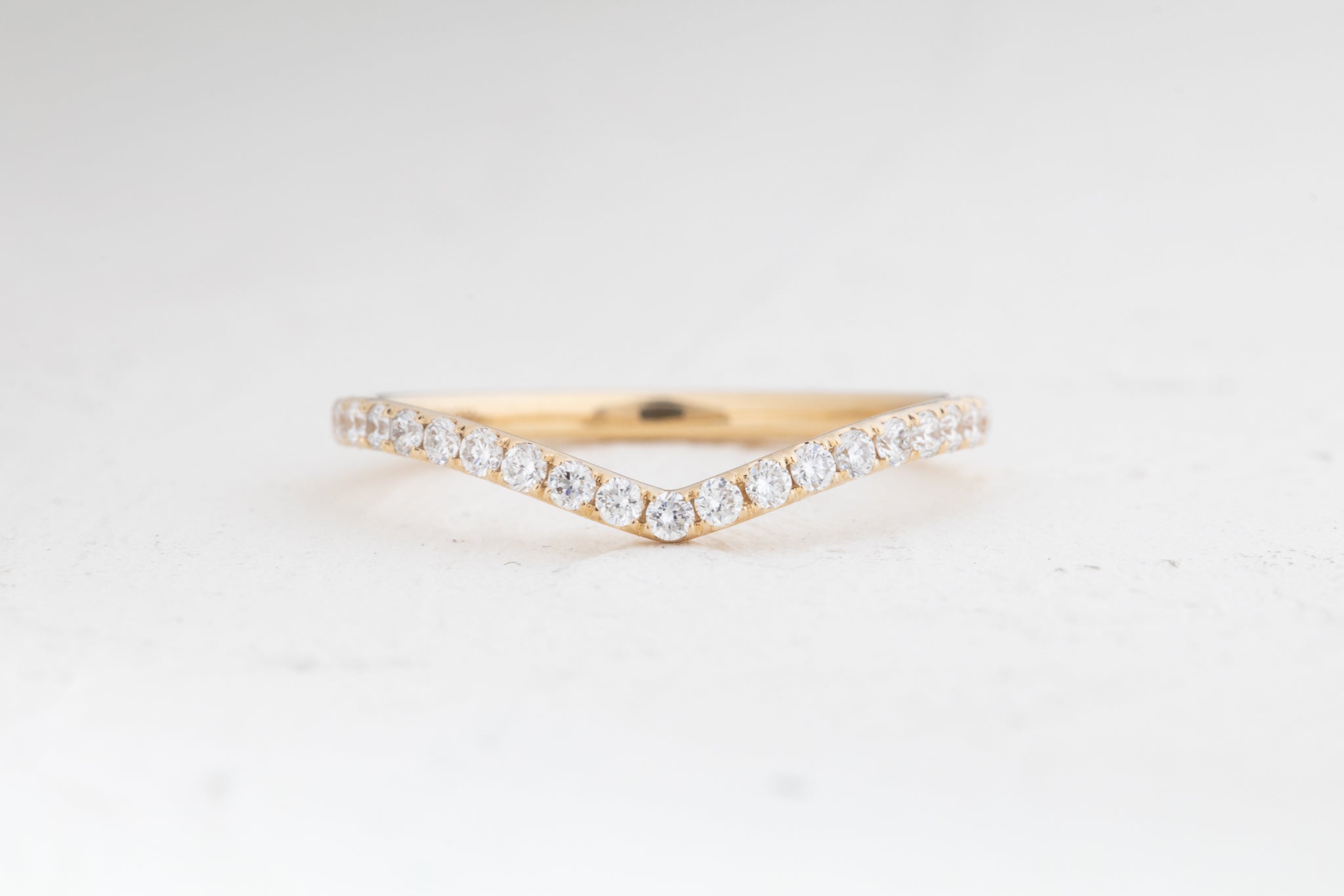 Chevron Diamond Band 