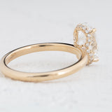 Dove | Oval Lab Diamond 