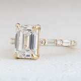 Elara | Emerald Lab Diamond 