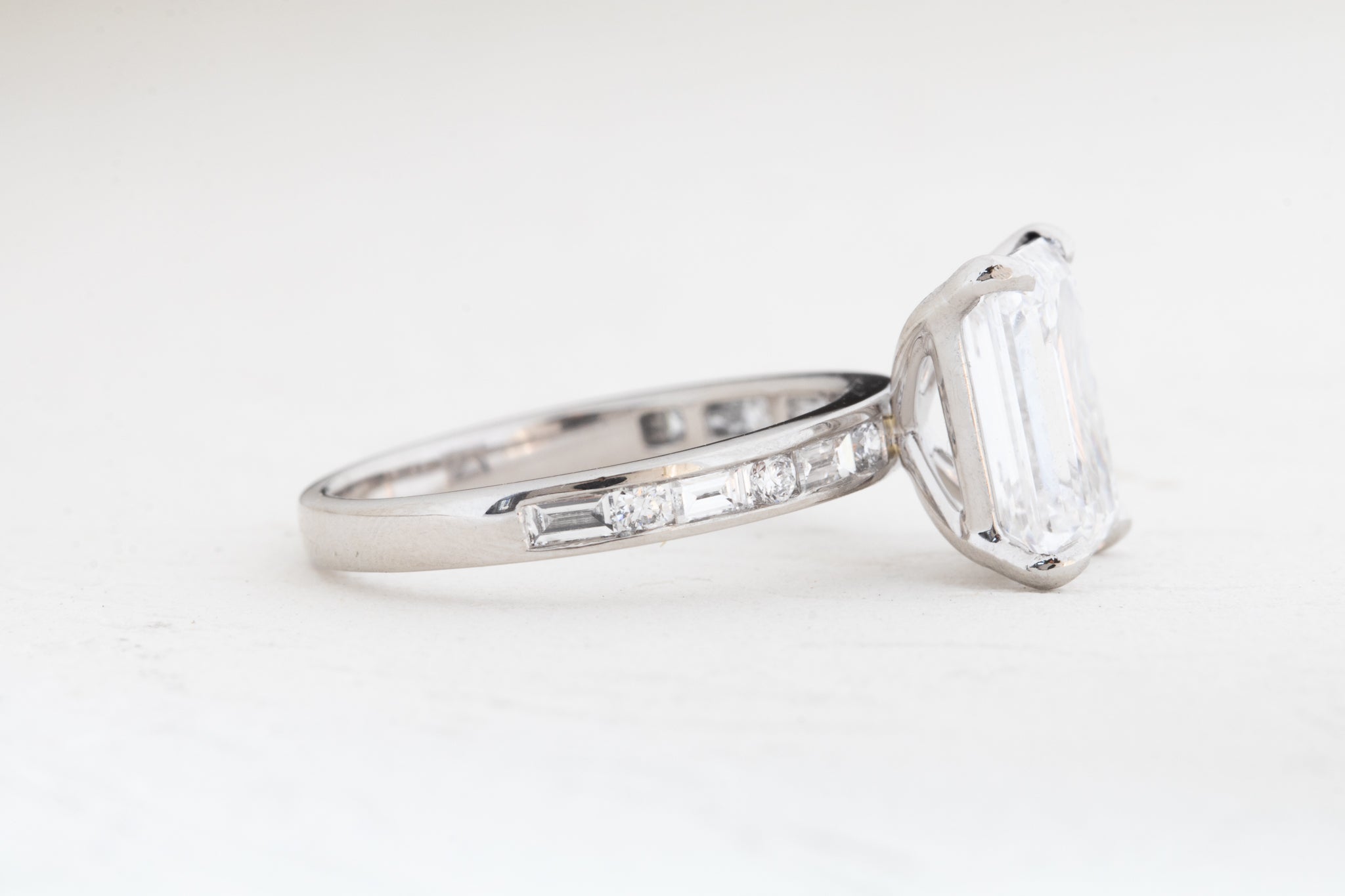 Elara Channel | Emerald Lab Diamond 