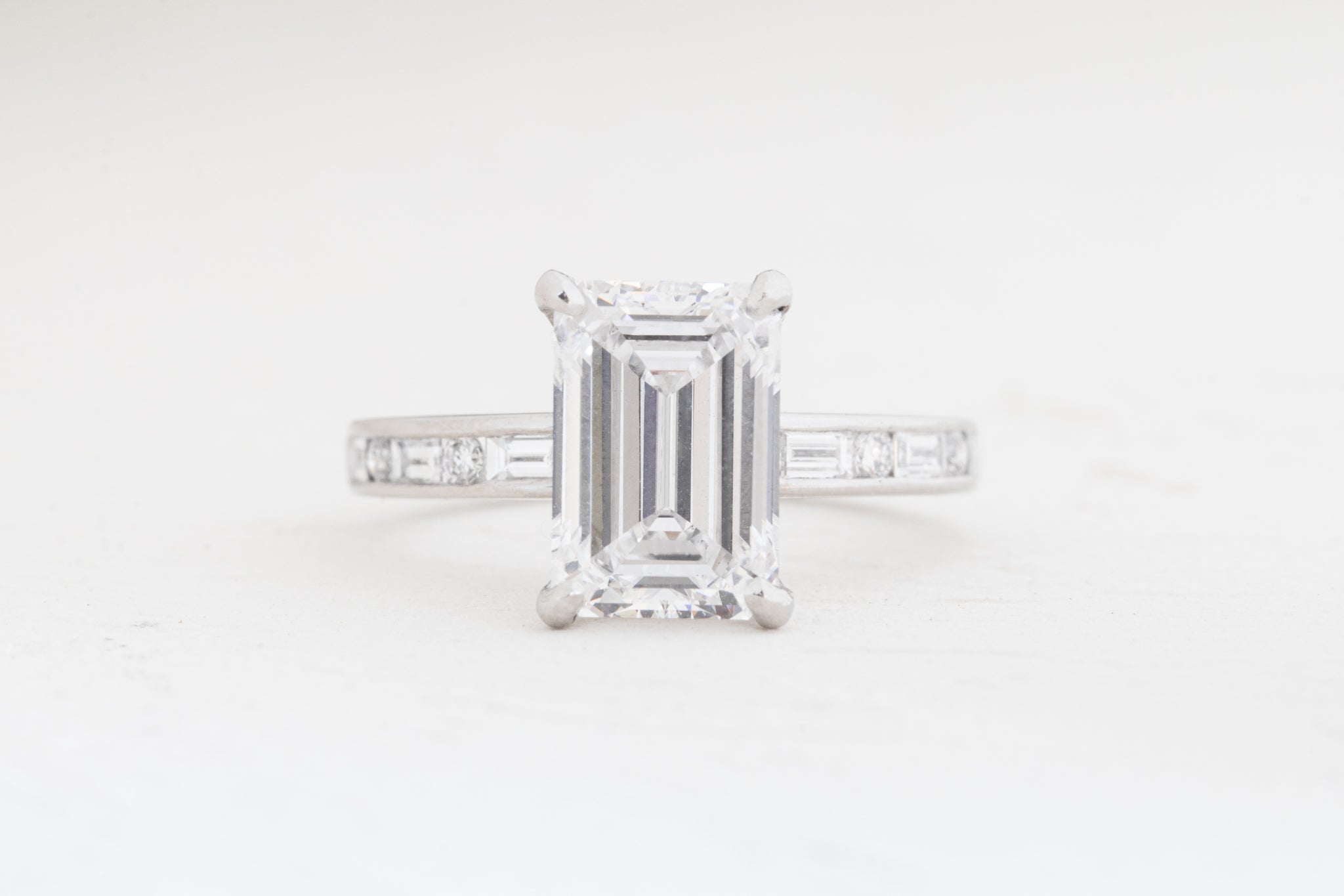 Elara Channel | Emerald Lab Diamond 