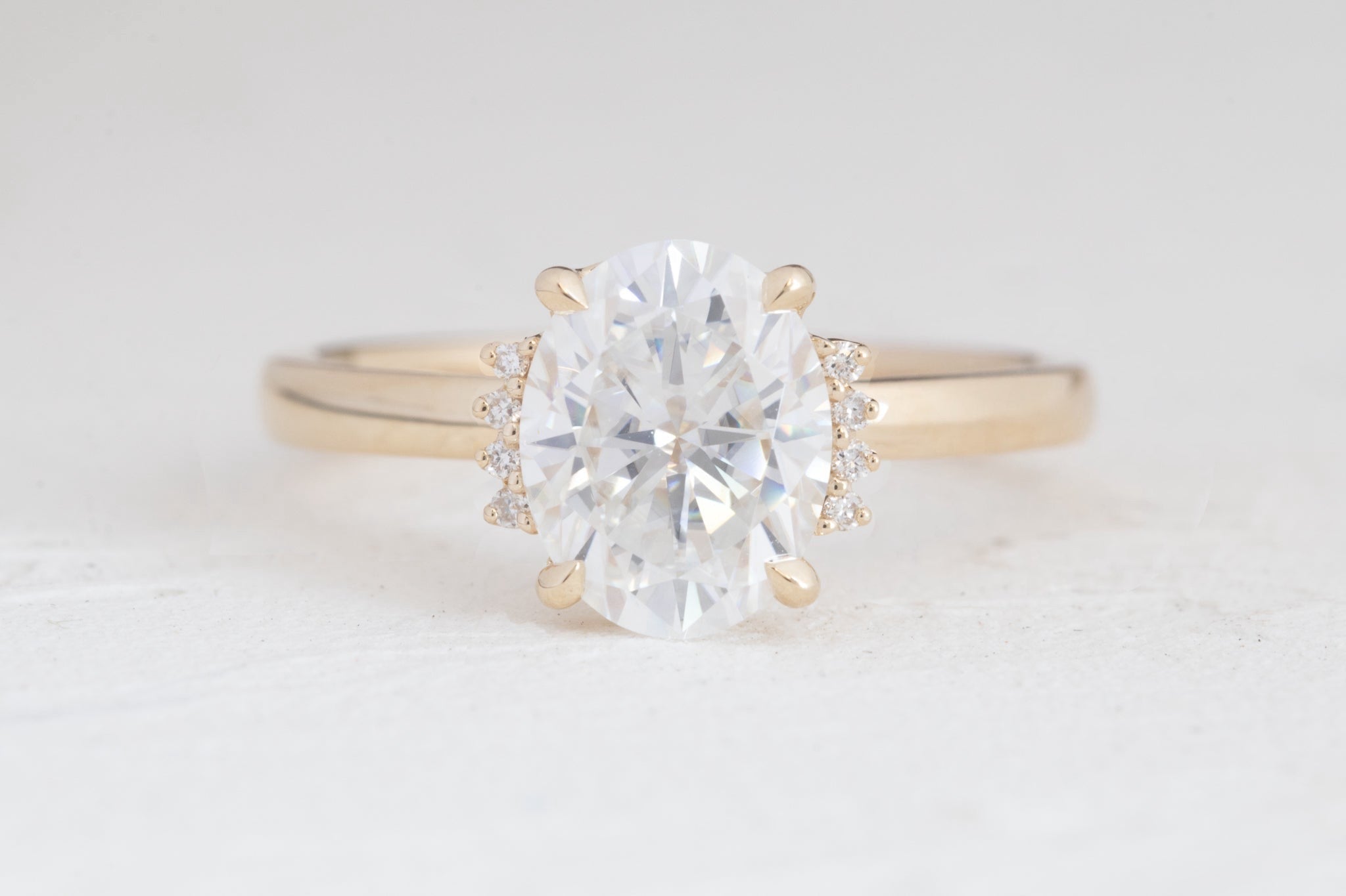 Ivy oval diamond ring