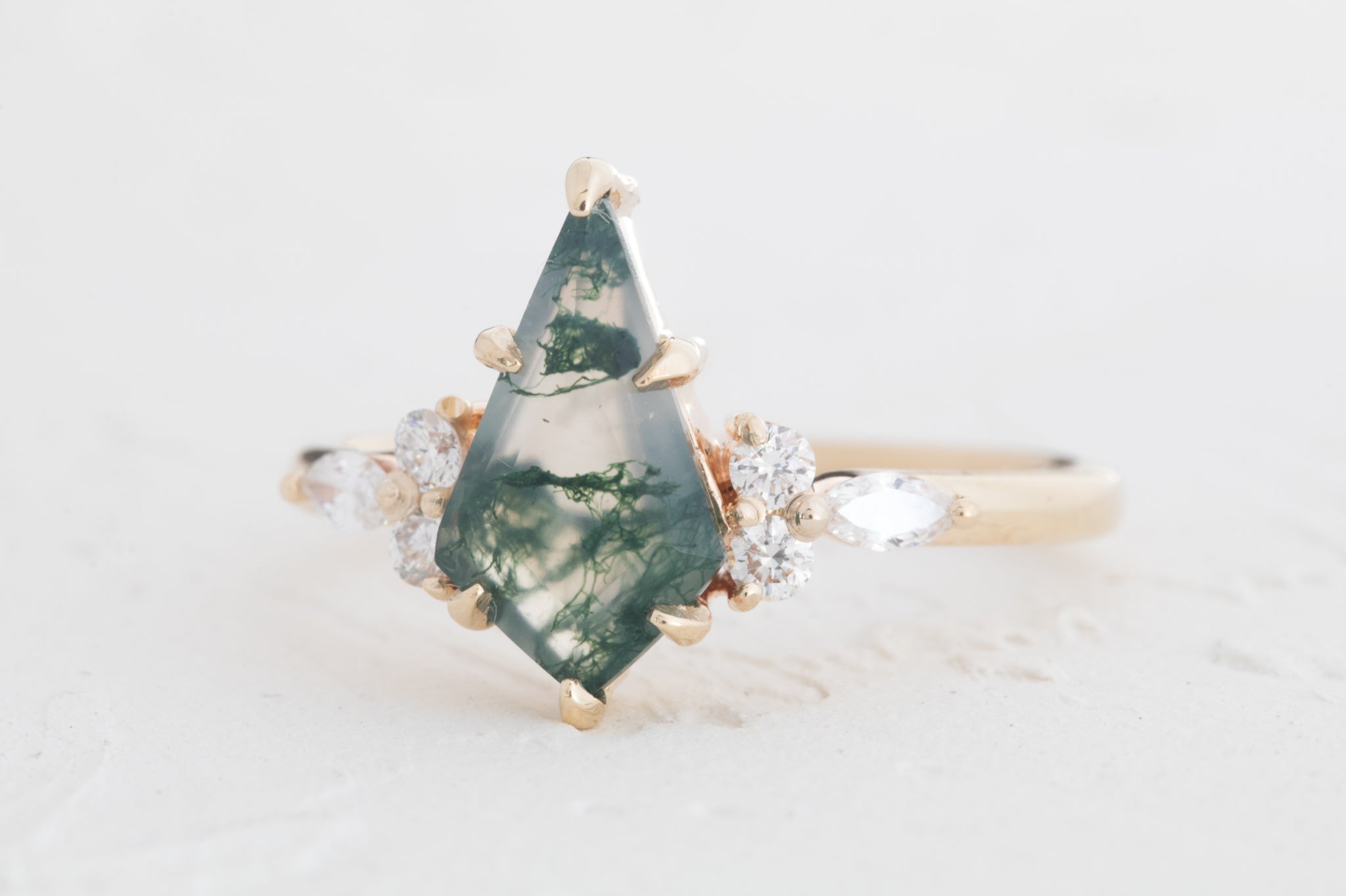 Esme (Low profile) | Kite Moss Agate 