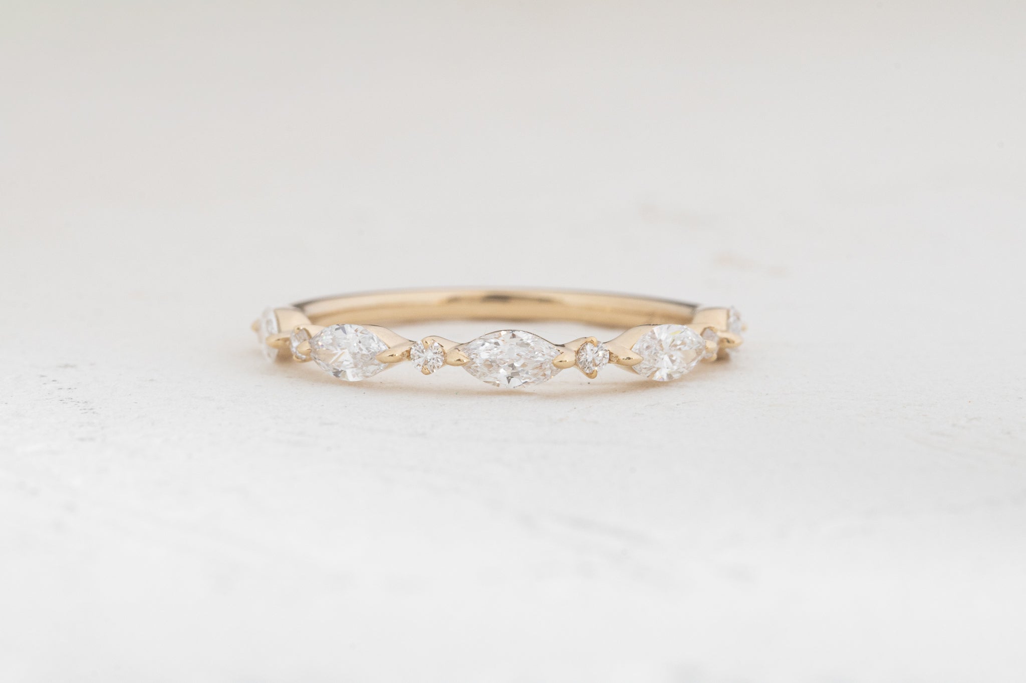 Nova Diamond Band 