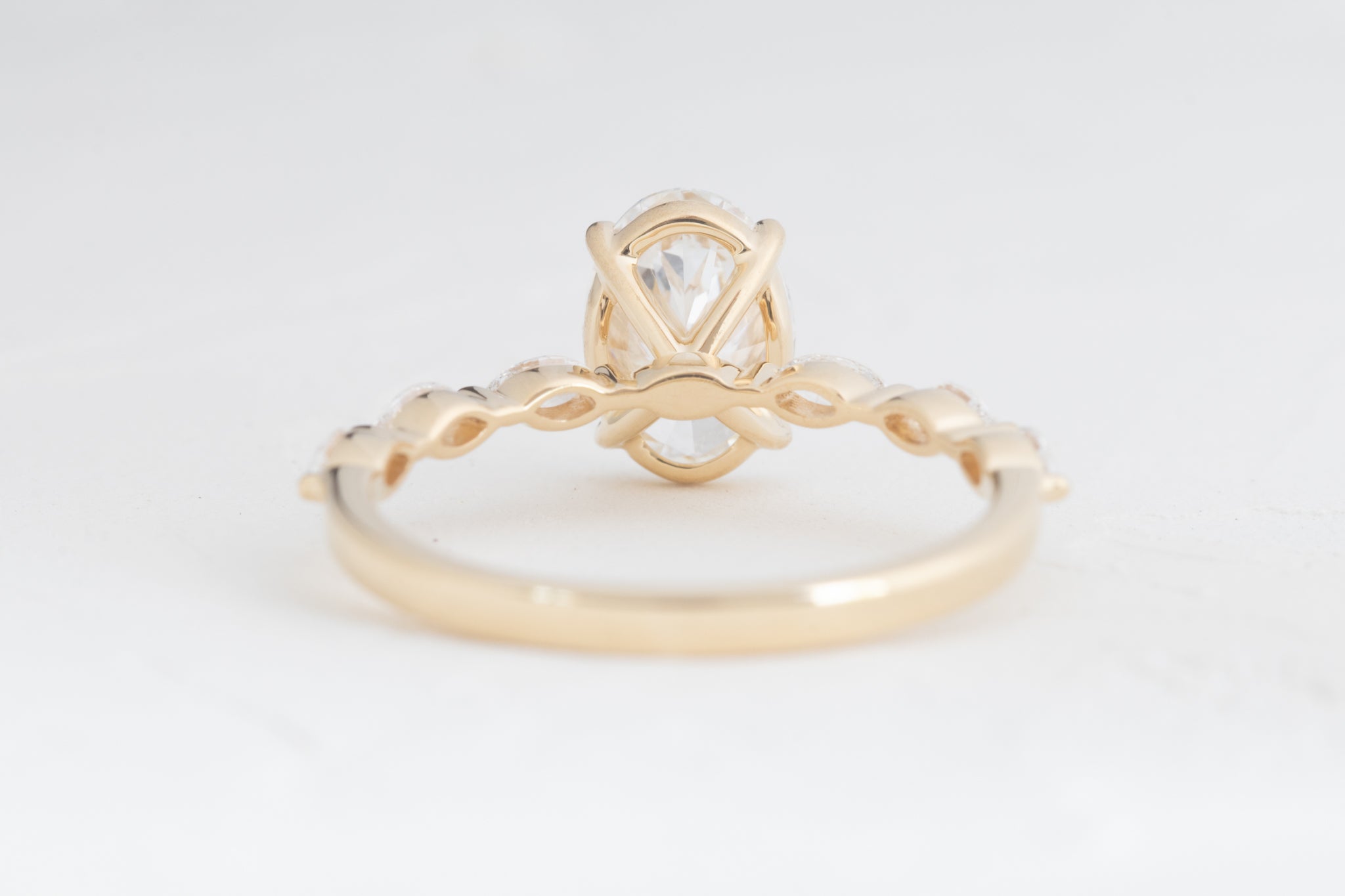 Vera | Oval Lab Diamond 