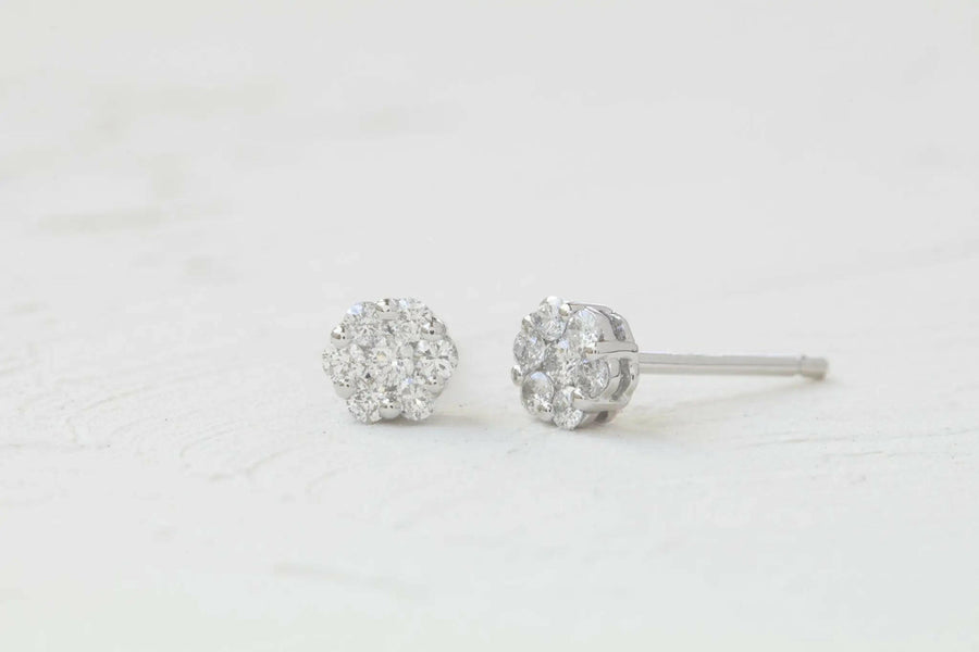 Ever Blossom Ear Studs, White Gold & Diamonds - Categories Q16035